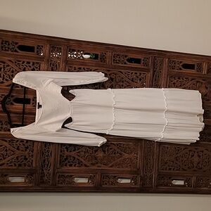 Forever 21, White Maxi Dress, size Large